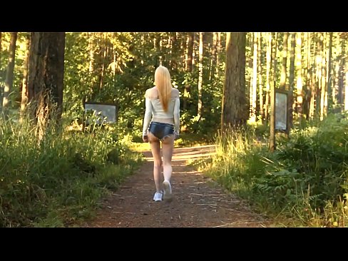 ❤️ Muller fermosa móvese lentamente, non vídeo espido ☑ Vídeo de sexo en % gl.bestsexporno.ru % ﹏